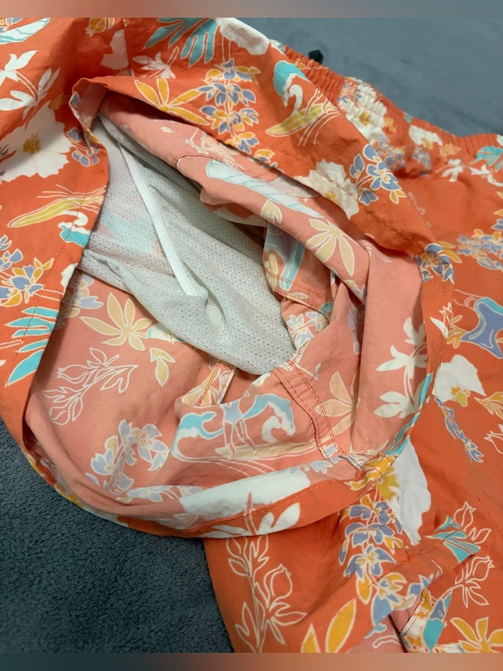 Patagonia men’s baggies - size XL